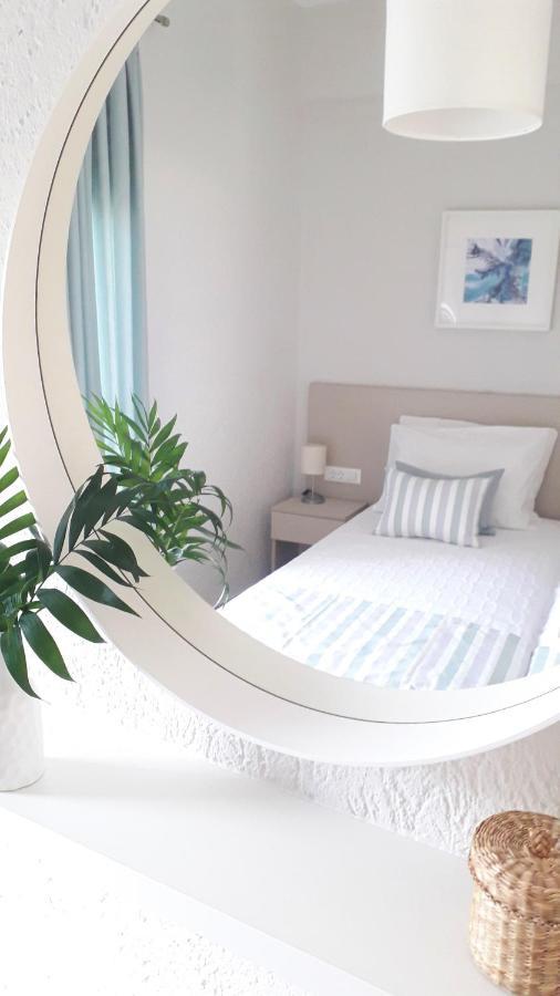 Kelly'S Beach Apts Elounda Екстериор снимка