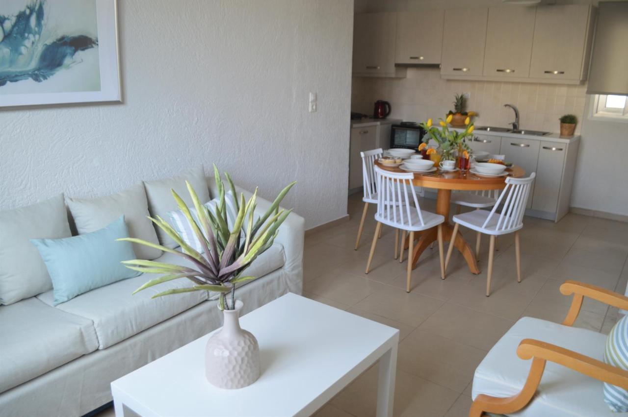 Kelly'S Beach Apts Elounda Екстериор снимка